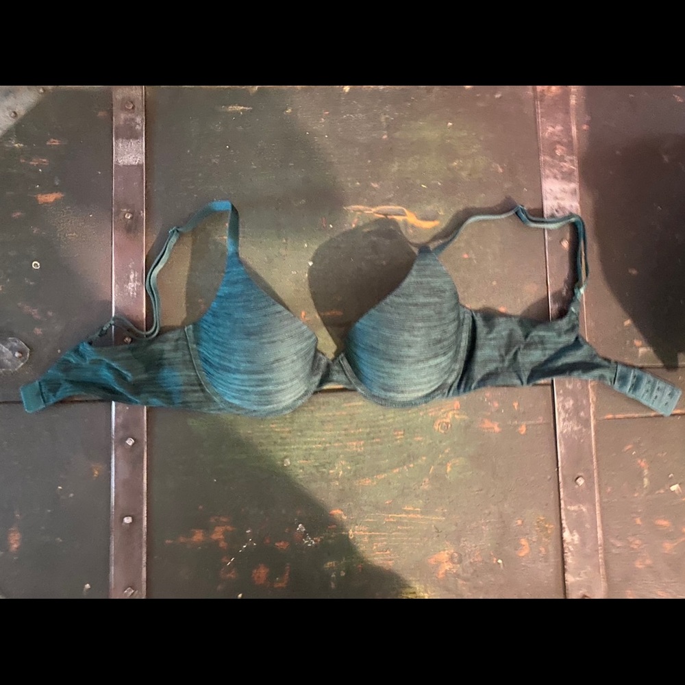 Victoria secret T-shirt bra - Picture 2 of 2